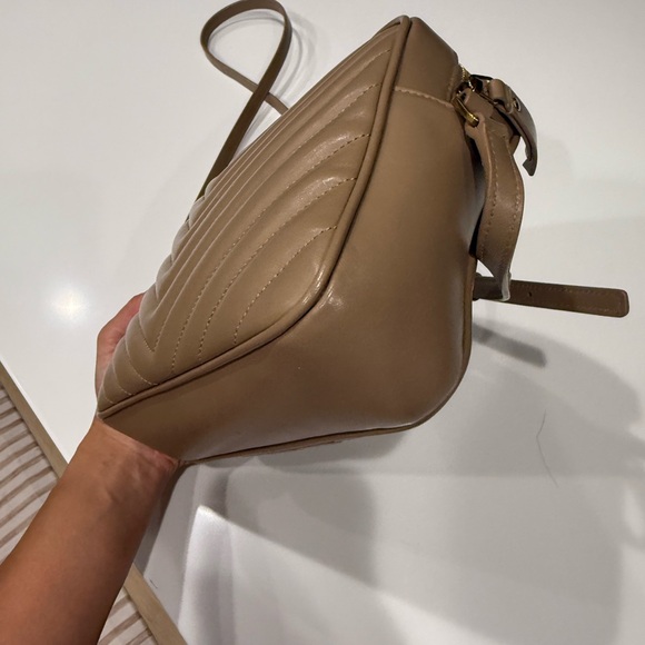 Yves Saint Laurent YSL Lou Camera Bag - Picture 10 of 11